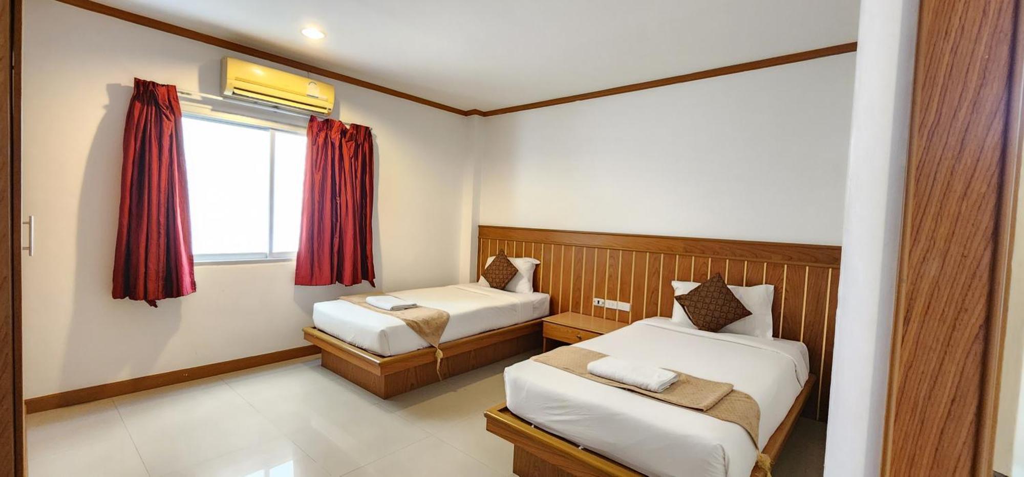 Eden Park Hotel Patong Exterior foto